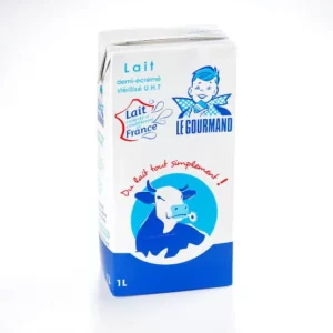 Lait stérilisé demi écrémé